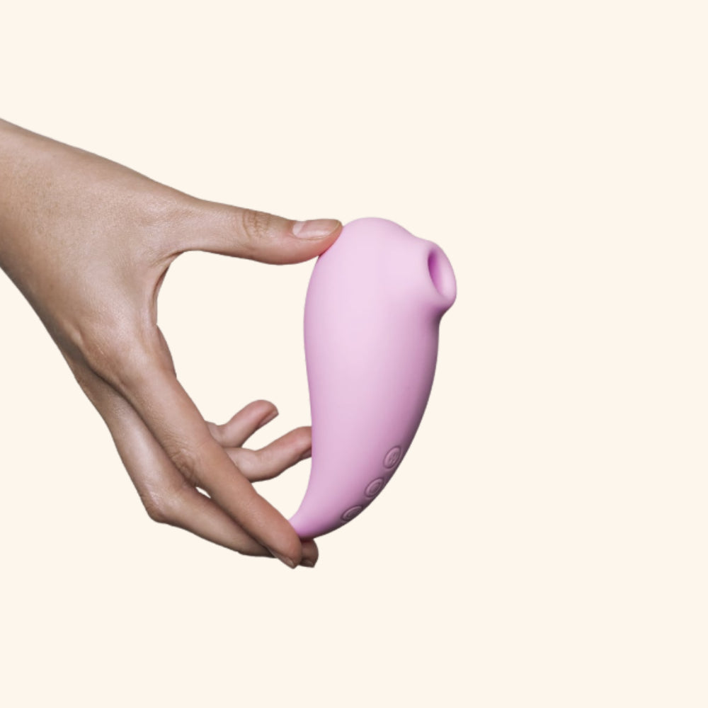 Stimulateur clitoridien connecte Revelation Adrien Lastic