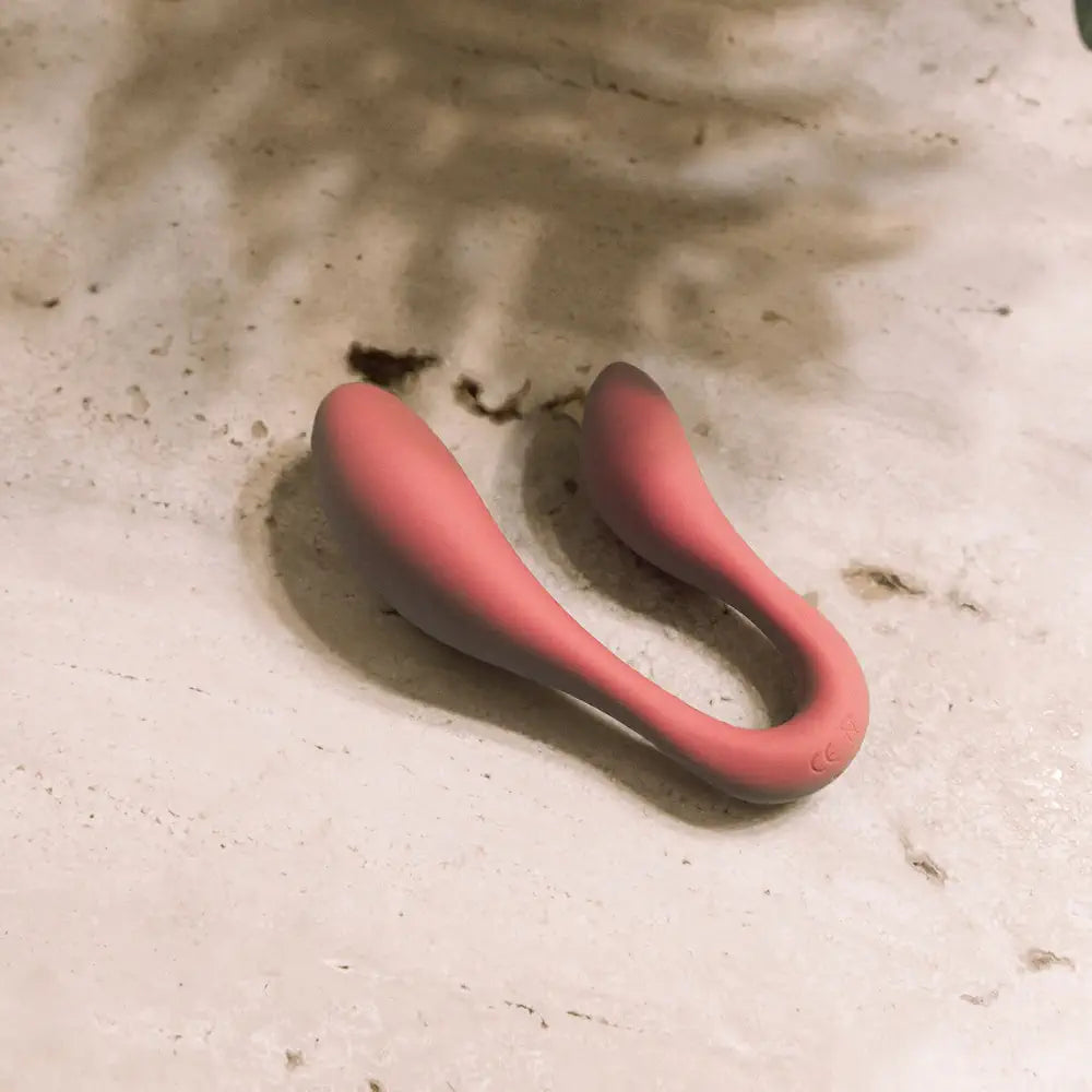 stimulateur connecte Couple Secrets II adrien lastic
